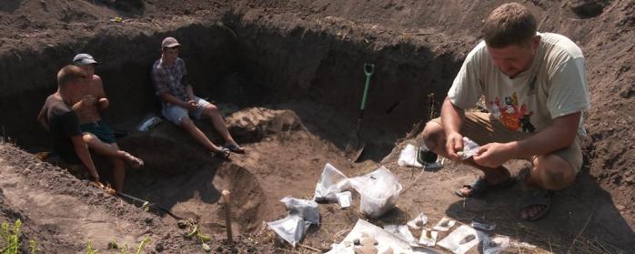 Археологи на Ровенщине наткнулись на уникальные находки, которым 7 тыс. лет, фото — Суспільне