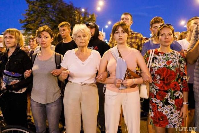 Забастовка в Беларуси — заводы озвучили требования к властям, фото — "Медуза"