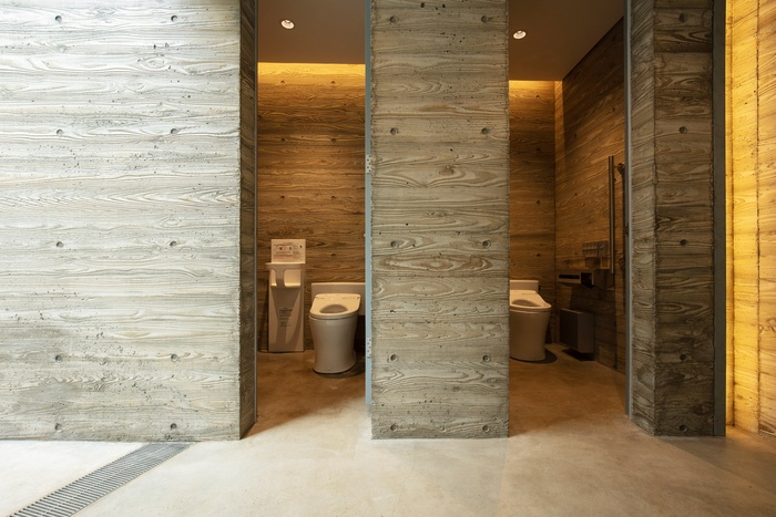 Туалет-лабиринт появился в Токио. Фото: Dezеen