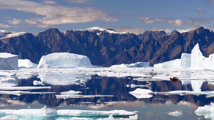 Гренландия стремительно теряет ледяной щит. Фото: Рен ТВ