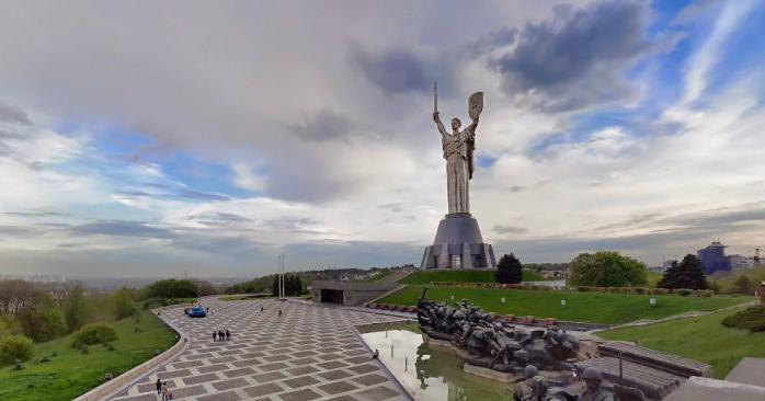 Монумент «Родина-Мать». Фото: funtime.kiev.ua