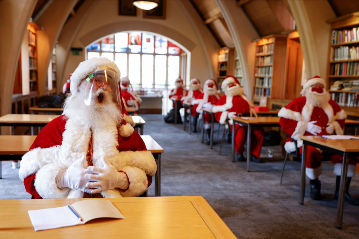 Школа Санта-Клаусов. Фото: Reuters