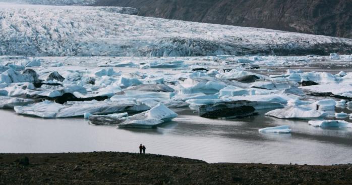 Танення льодовиків призвело до збільшення обсягу льодовикових озер. Фото: lookmytrips.com