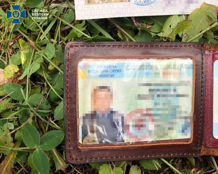 Начальника одного з управлінь ДФС у Тернопільській області спіймали на хабарі, фото: СБУ