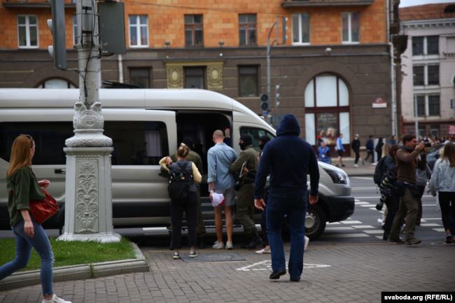 Затримання студентів у Мінську. Фото: «Радіо Свобода»