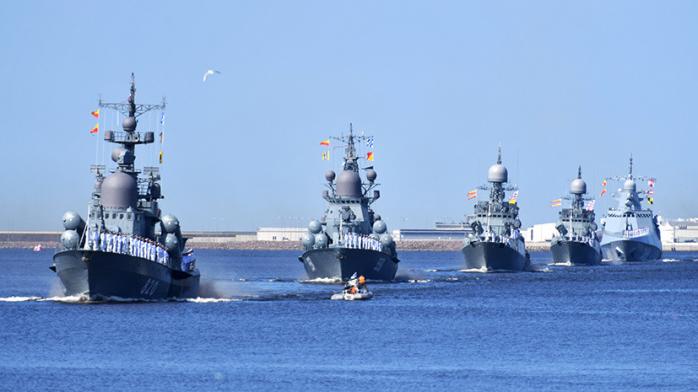Російські військові кораблі. Фото: rt.com