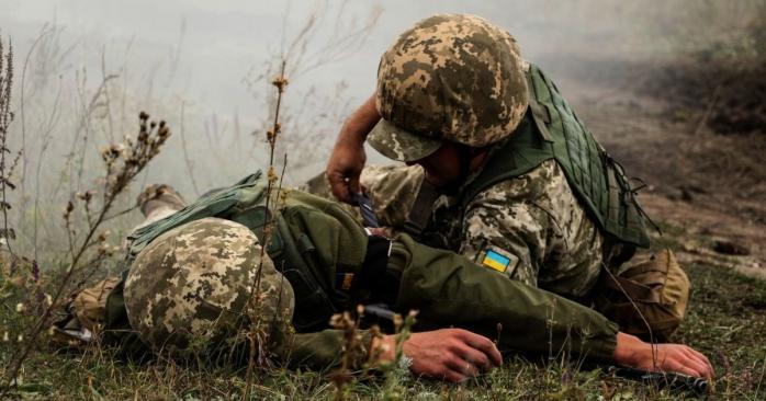 Український військовий дістав поранення на Донбасі, фото: «Інформатор»