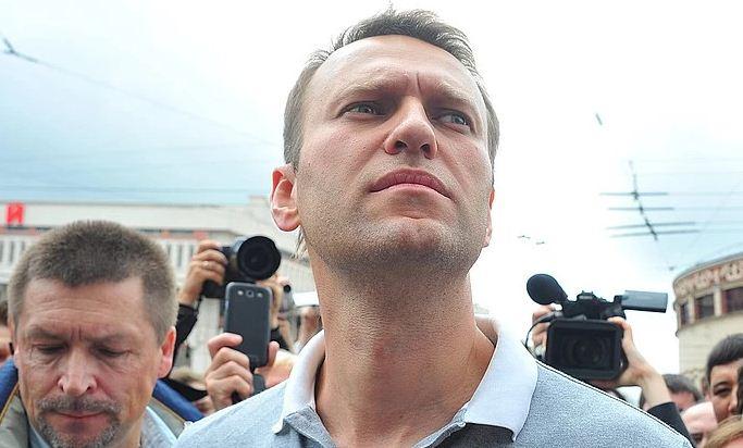 Дело Навального — появилось видео из отеля, в котором политика отравили «Новичком»
