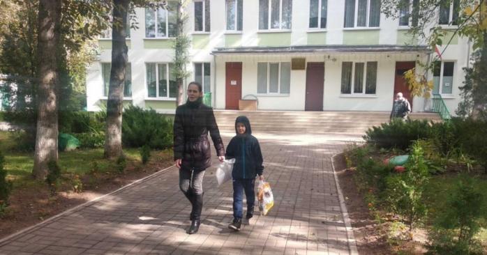 Елена Лазарчик с сыном, фото: «Радио Свобода»