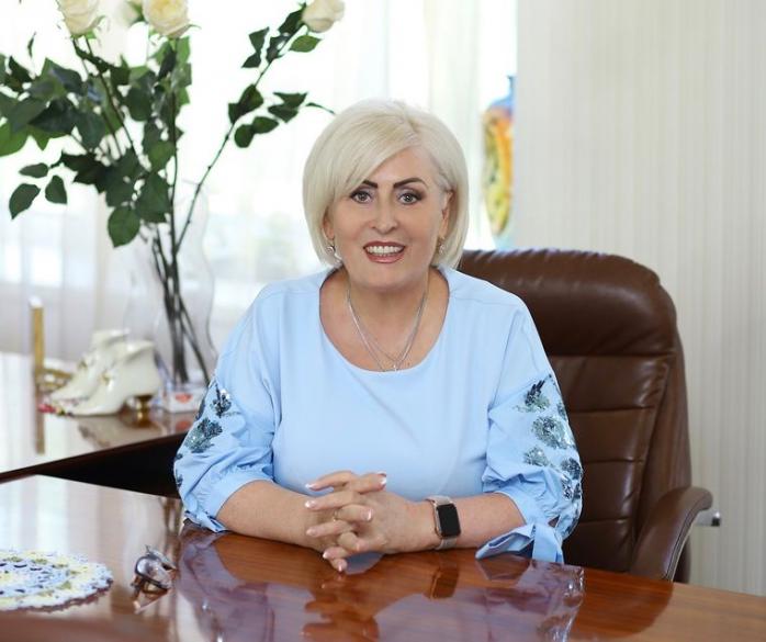 Скандальная Неля Штепа под следствием зарегистрировалась на выборы мэра Славянска, фото — ФБ Н.Штепы