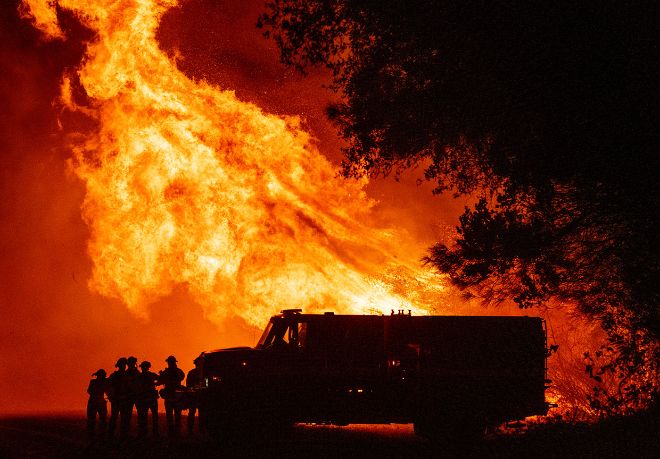 Масштабна пожежа в Каліфорнії. Фото: The Fresno Bee, Sierra Nevada Ally