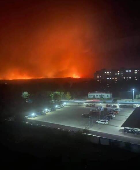 Вогонь оточив Сєвєродонецьк. Фото: Ірина Венедіктова у Facebook