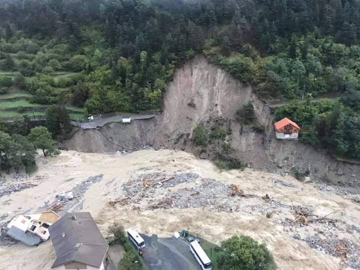 Последствия шторма «Алекс» во Франции. Фото: Météo Mercantour в Twitter