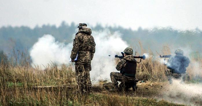 Бойовики продовжують порушувати перемир'я на Донбасі, фото: UA.News