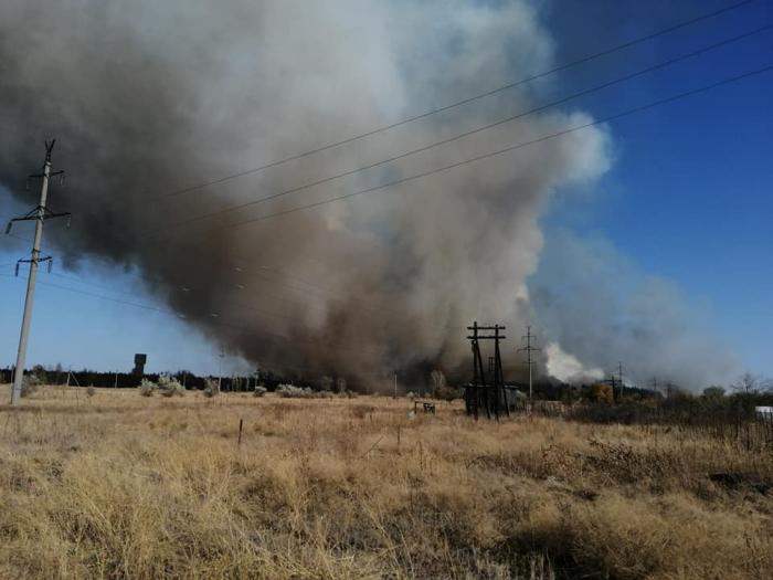 На Луганщині зафіксували нову пожежу, фото: Станично-Луганська районна державна адміністрація