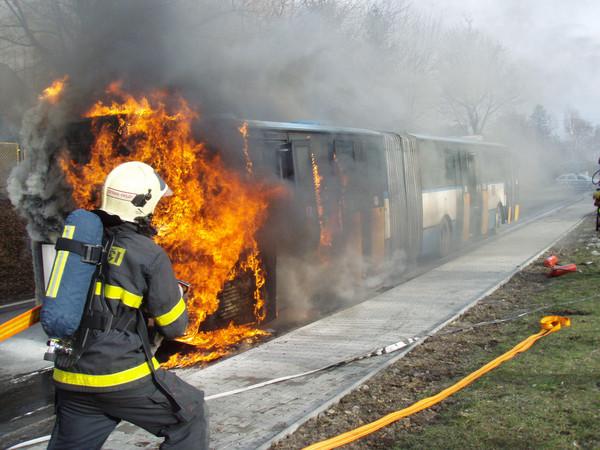 Маршрутка с пассажирами загорелась в Киеве