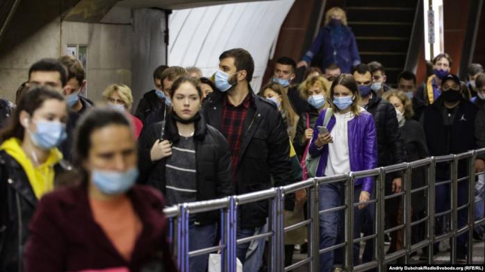 Временные госпитали и 50 тыс. тестов в сутки пообещал министр Степанов, фото — Радио Свобода