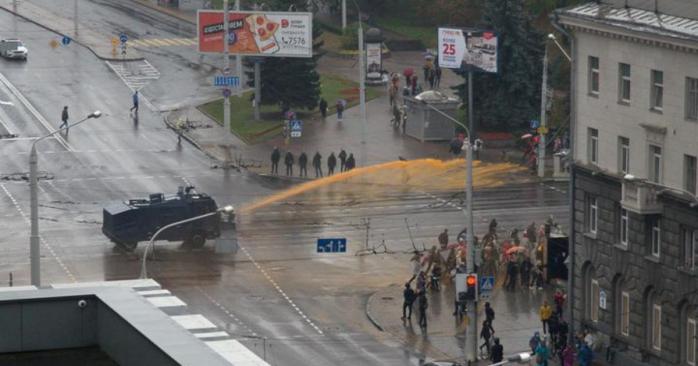 Під час протестних акцій у Білорусі, фото: TUT.by