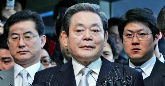 Голова концерну Samsung Лі Гонхі. Фото: nyt.com