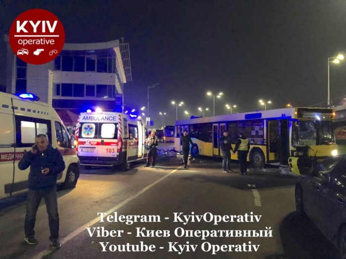 Последствия ДТП в Киеве, фото: «Киев Оперативный»