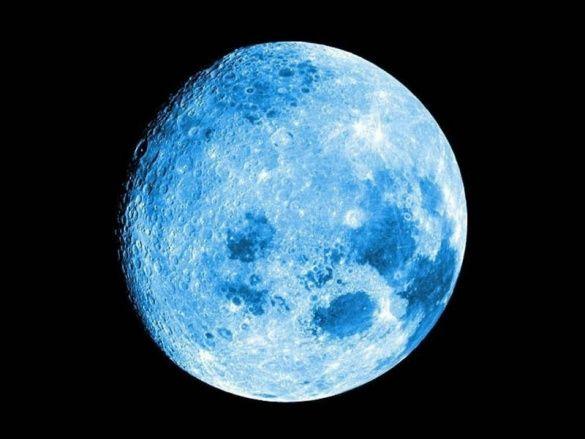 Блакитний місяць. Фото: ТСН