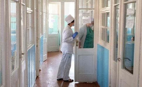 Палати та санвузол 22-ї обласної інфекційної лікарні в Харкові. Фото: УП