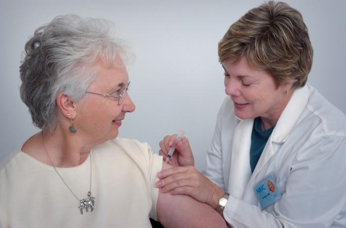 Как выбрать вакцину от гриппа. Фото: CDC