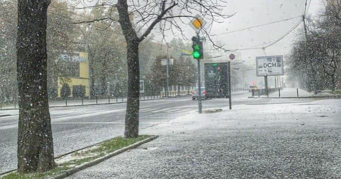 Перший сніг випав на Харківщині та Сумщині. Фото: Харков 1654 в Telegram