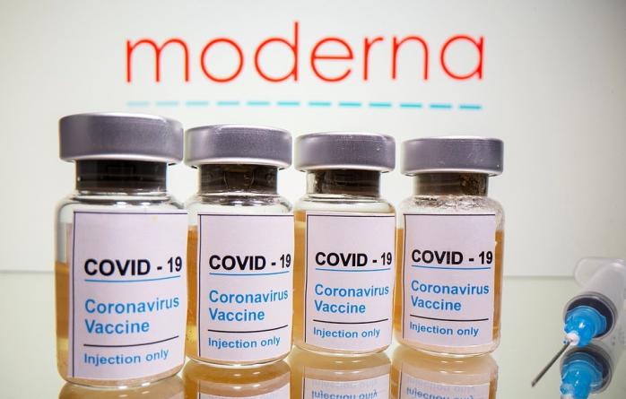 Новая вакцина от COVID-19. Фото: Reuters