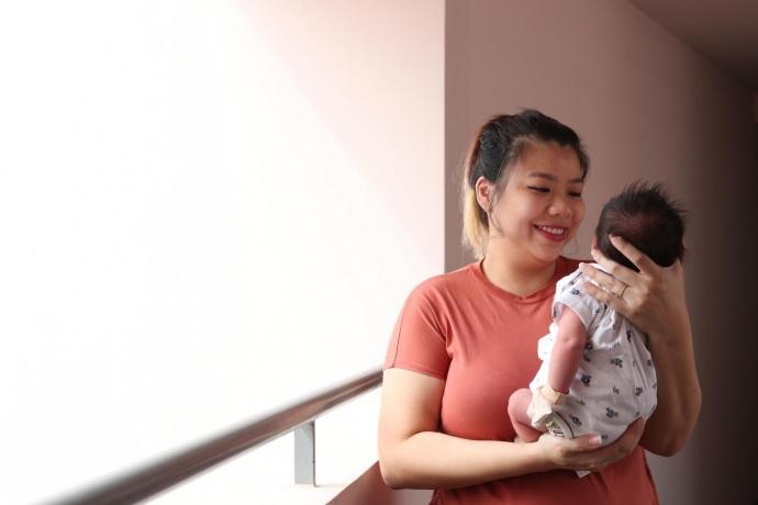 Младенец с антителами к COVID-19 родился в Сингапуре. Фото: TIMOTHY DAVID