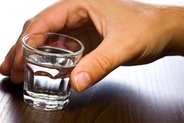 Три опасных для употребления алкоголя периода жизни назвали ученые. Фото: depositphotos.com