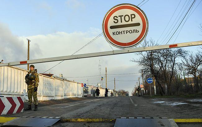 Бойовики блокують роботу п’яти КПВВ на Донбасі. Фото: nikvesti.com