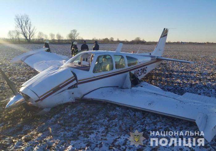 Наслідки падіння літака на Київщині, фото: Національна поліція