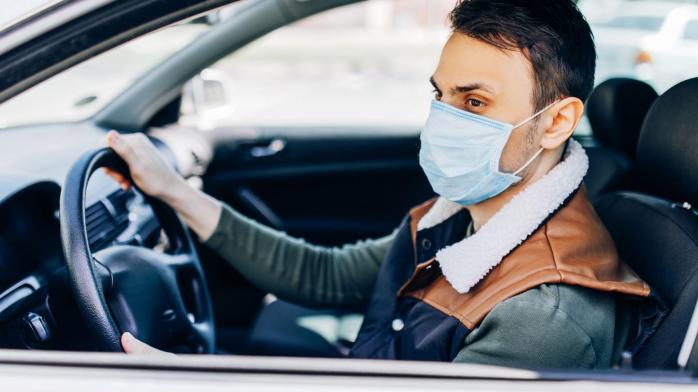 Потік повітря всередині авто вплинув на поширення коронавірусу. Фото: quto.ru