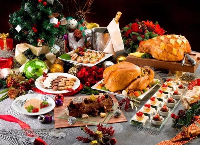Праздничный стол на Новый год — сколько придется выложить украинцам