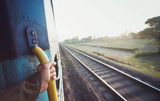 У Львові 15-річну дівчину смертельно вдарило струмом на вагоні потяга, фото – odessitua