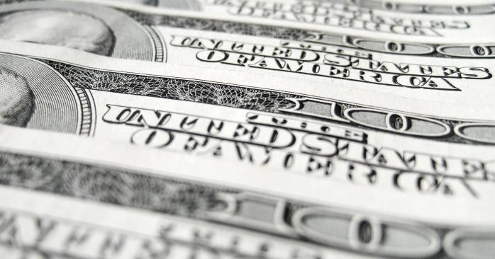 Доллары скупает НБУ. Фото: flickr.com