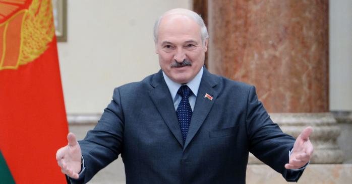 Лукашенко обіцяє білорусам вакцину від COVID-19. Фото: rg.ru