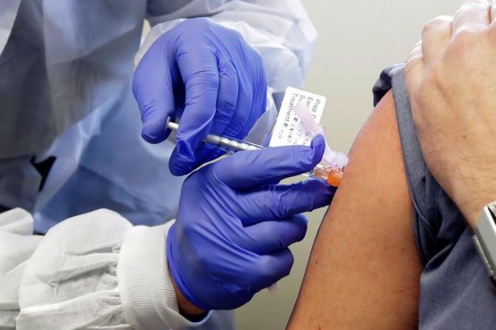 COVAX виділить Україні вісім млн доз вакцини від коронавірусу, фото – Тed S. Warren