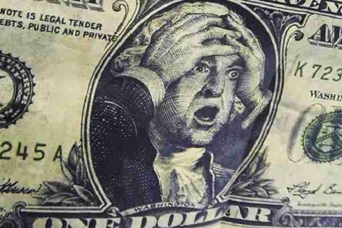 Курс доллара снова взлетел — что происходит с валютой