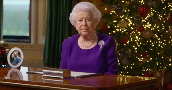 Єлизавета II, скріншот відео
