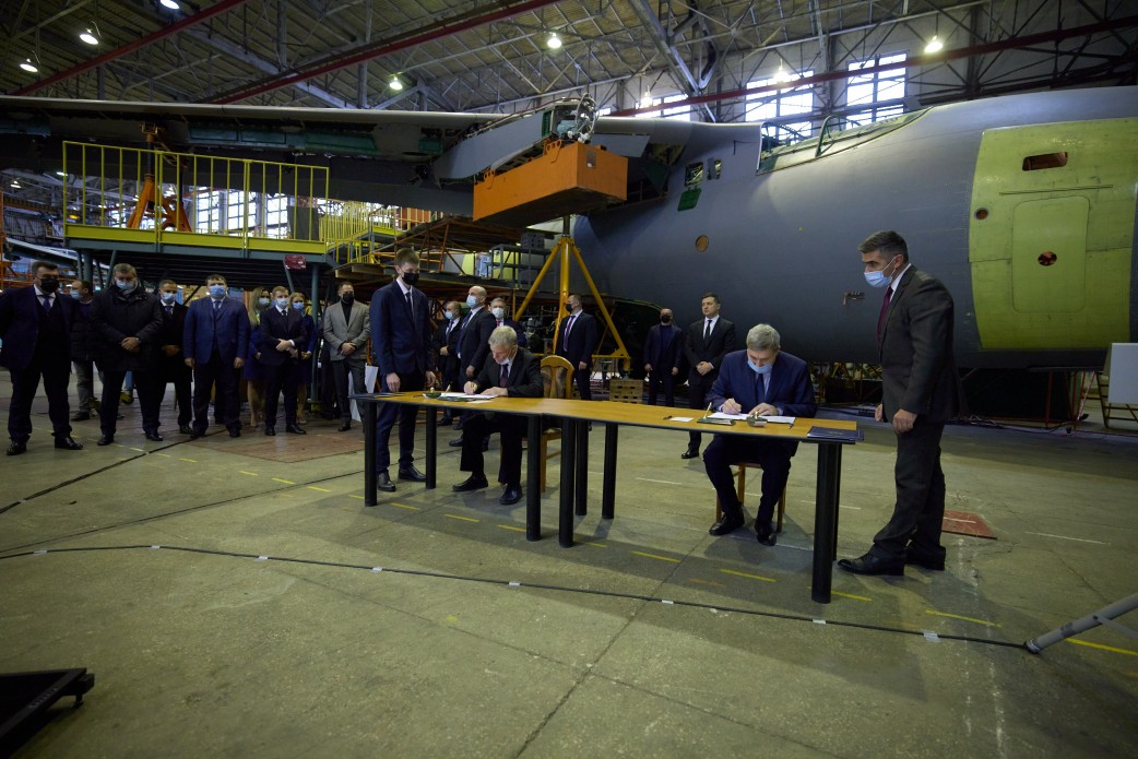 ВСУ впервые заказали три военных самолета «Антонова». Фото: ОПУ