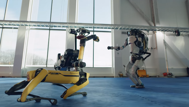 Роботы Boston Dynamics станцевали новогодний танец. Кадр из видео