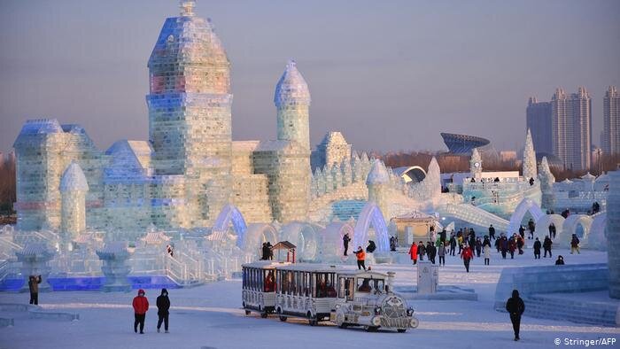 Ледяные скульптуры. Фото: Twitter