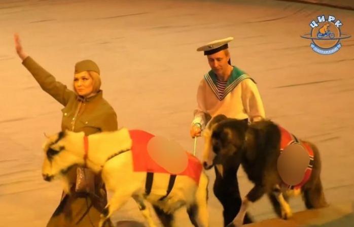 РПЦ влаштувала цирк з козлом і мавпою у нацистській формі