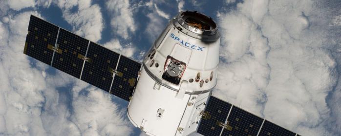 Космічний корабель Ілона Маска Cargo Dragon повернувся на Землю. Фото: SpaceX