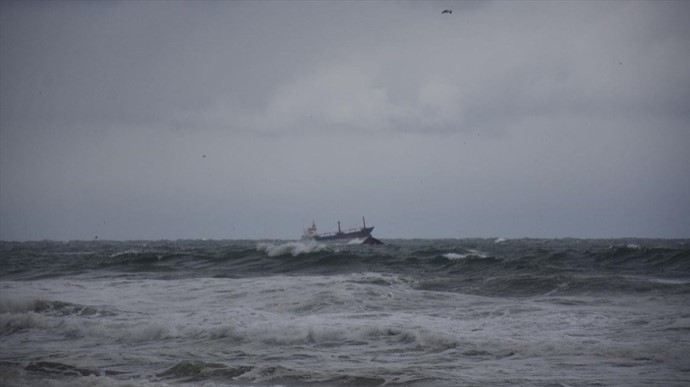Корабль РФ затонул в Черном море / Anadolu Agency.