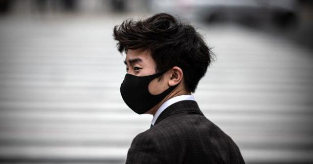 В Японии аннулировали экзамен студента из-за неправильного ношения маски. Фото: ВВС