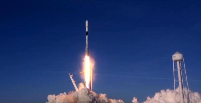 Запуск Falcon 9, фото: SpaceX