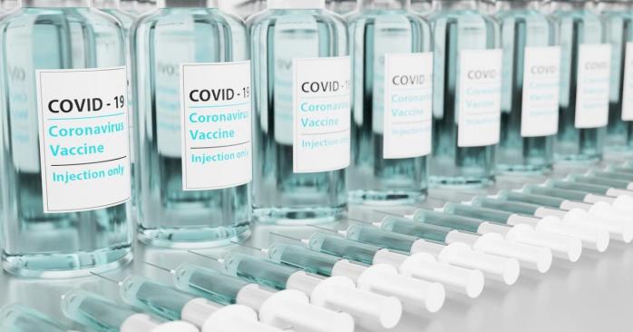 В мире набирает обороты вакцинация от коронавируса